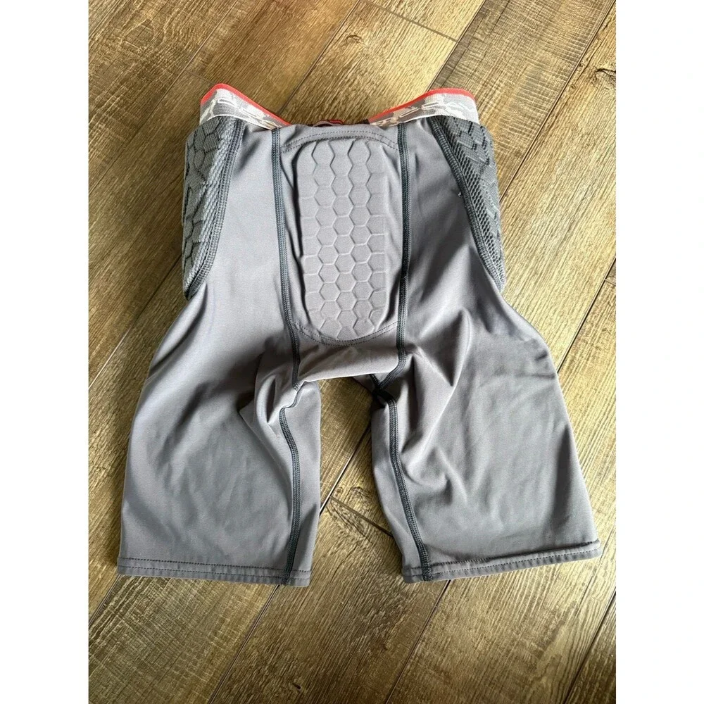 McDavid Hex Dual Density Thudd Short Sz. Small Gray
